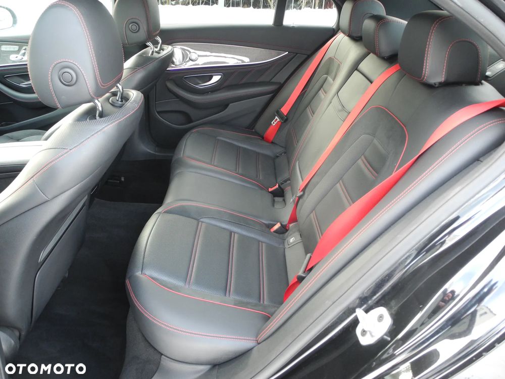 Mercedes-Benz Klasa E - 18