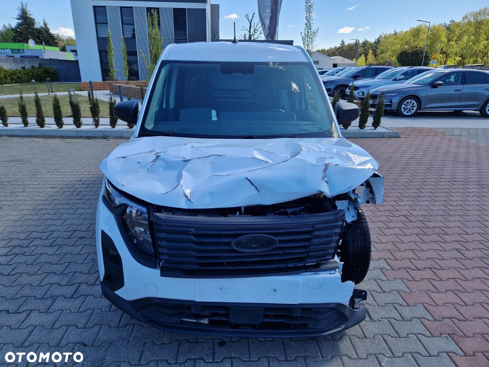 Ford Transit Courier - 9