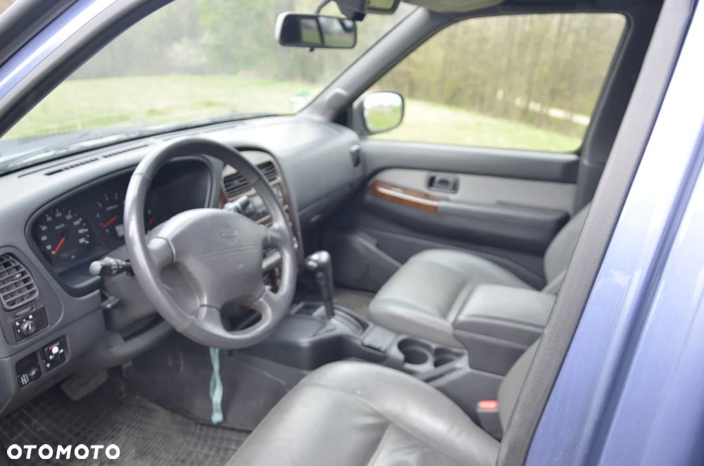 Nissan Pathfinder - 38
