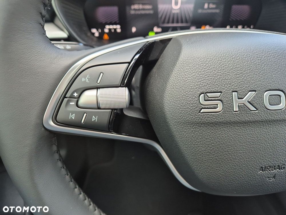 Skoda Fabia 1.0 TSI Drive DSG - 37