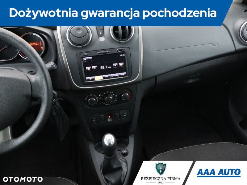 Dacia Sandero - 10