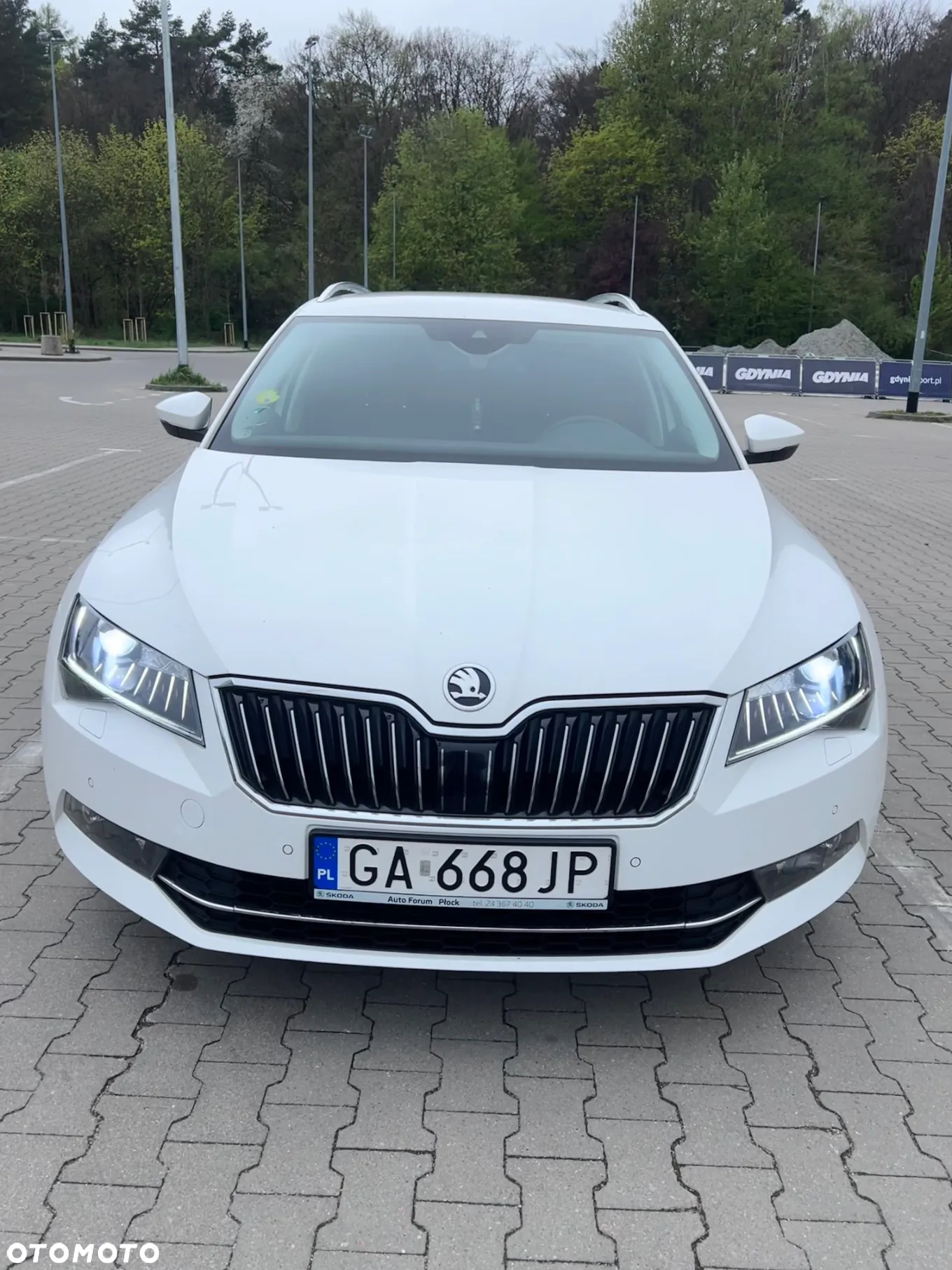 Skoda Superb 2.0 TDI SCR Style DSG - 6