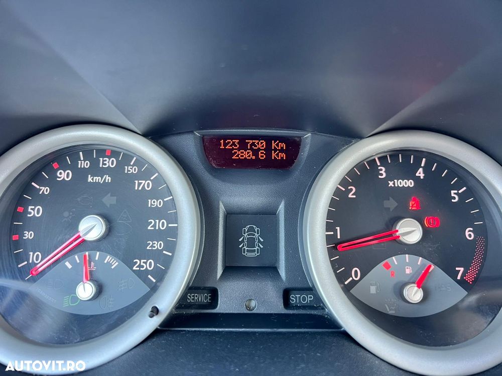 Renault Megane II 1.6 Influence - 13