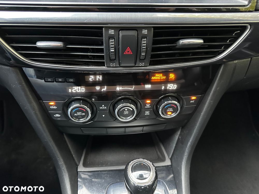 Mazda 6 - 12