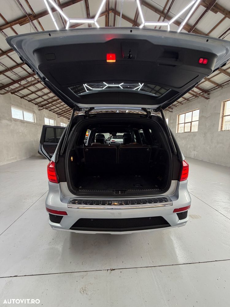 Mercedes-Benz GL 350 BlueTEC 4Matic 7G-TRONIC - 28