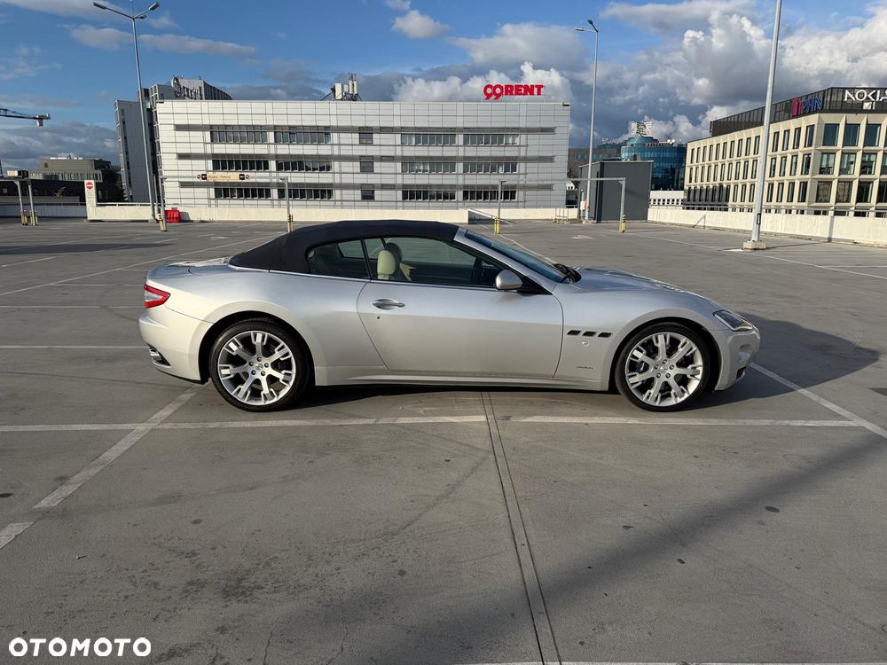 Maserati GranTurismo - 11