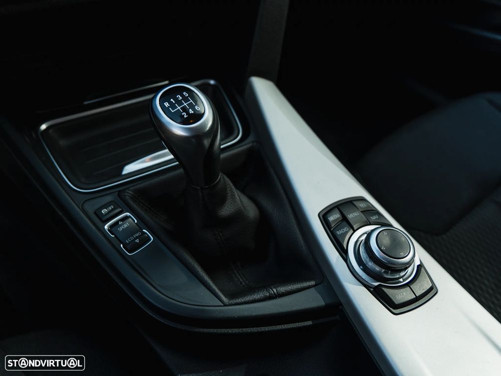 BMW 316 d Modern Line - 32