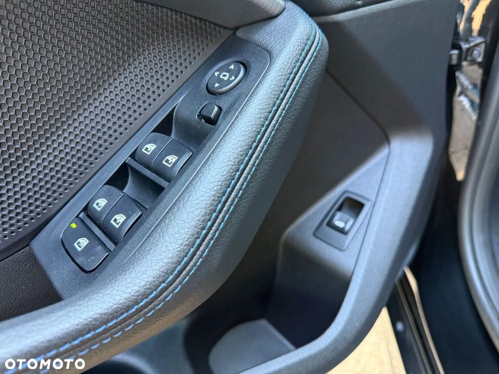 BMW Seria 1 120i M Sport - 32