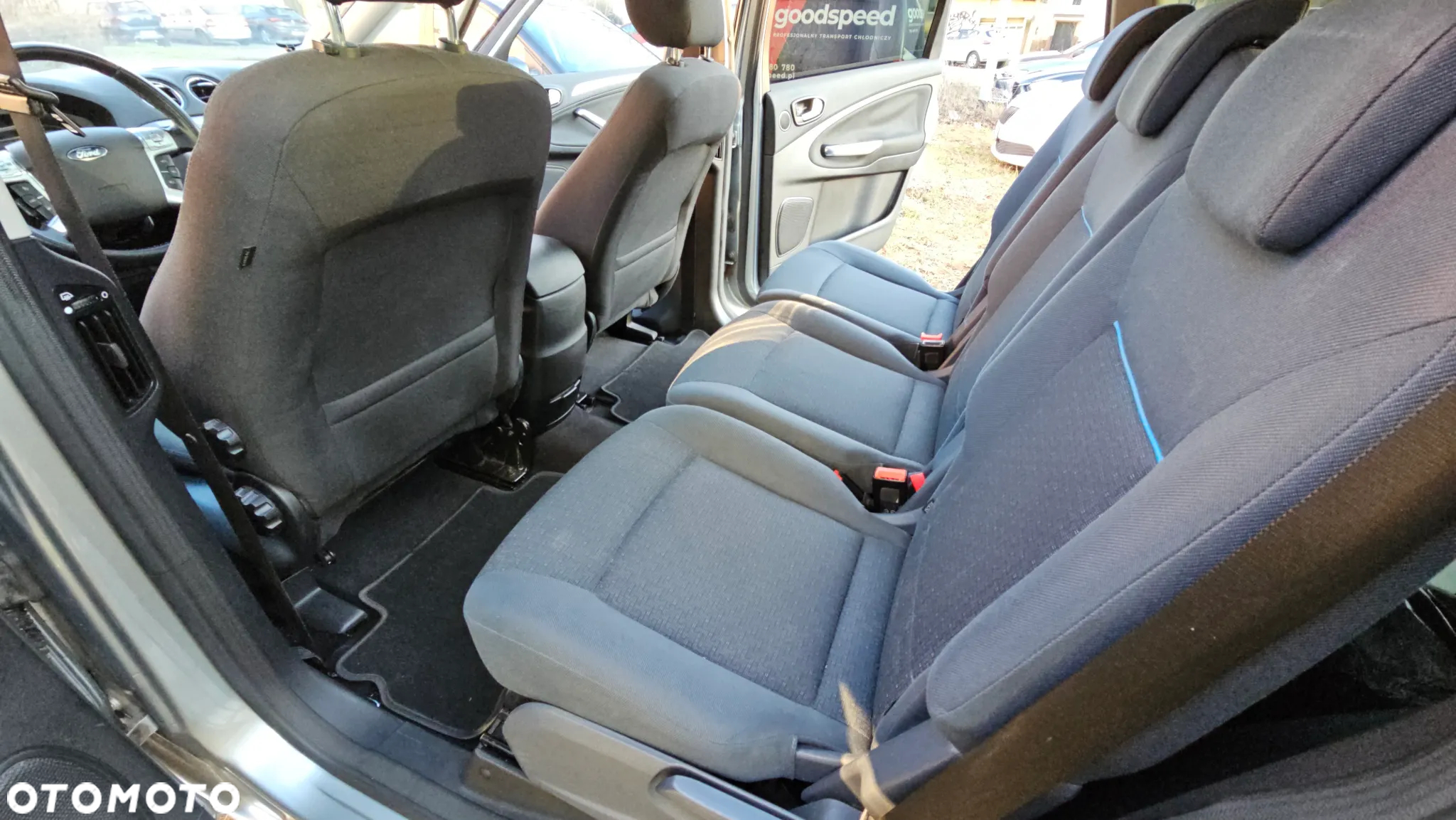 Ford S-Max 2.5 Titanium - 24