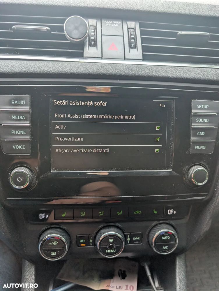 Skoda Octavia 2.0 TDI DSG RS - 13