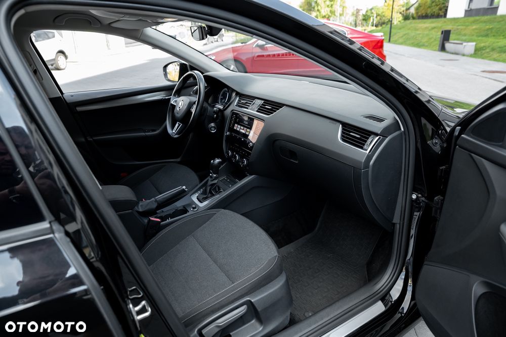 Skoda Octavia 1.5 TSI ACT DSG Soleil - 24