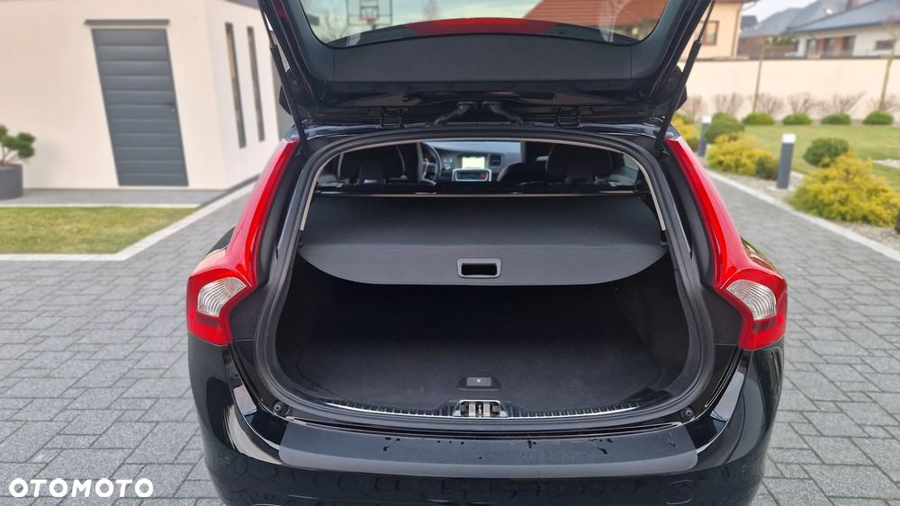 Volvo V60 D2 Kinetic - 34