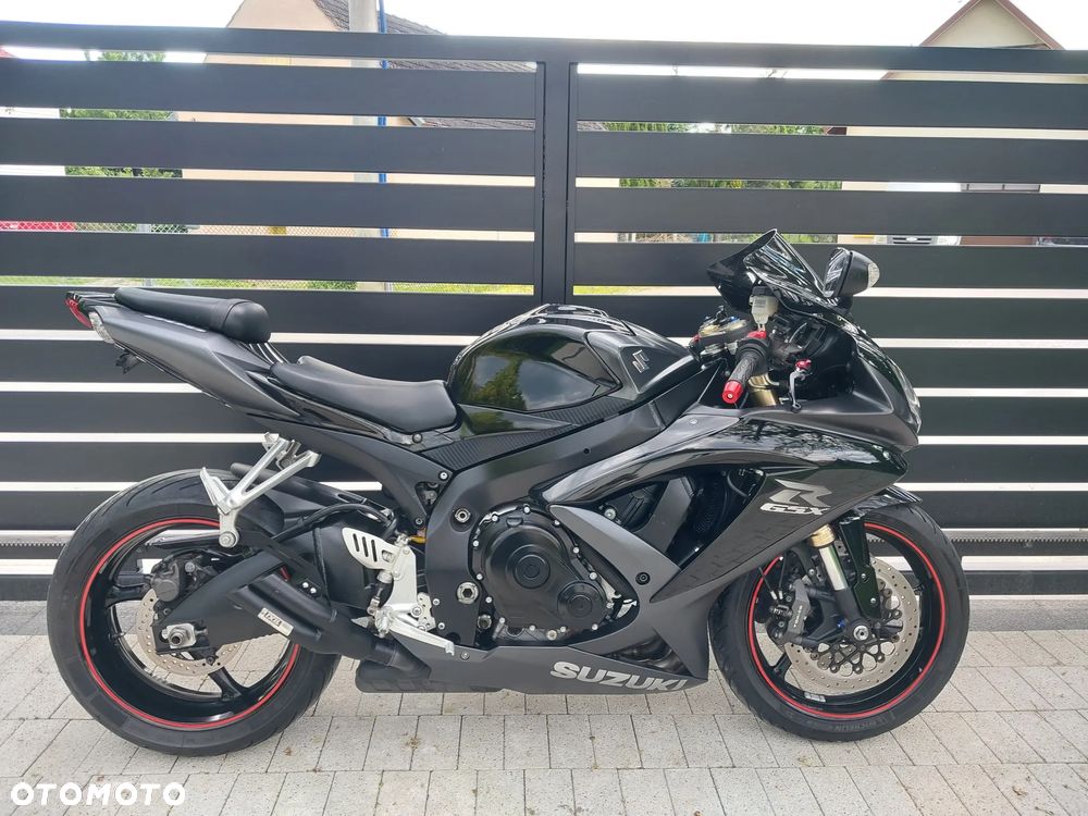 Suzuki GSX-R - 1