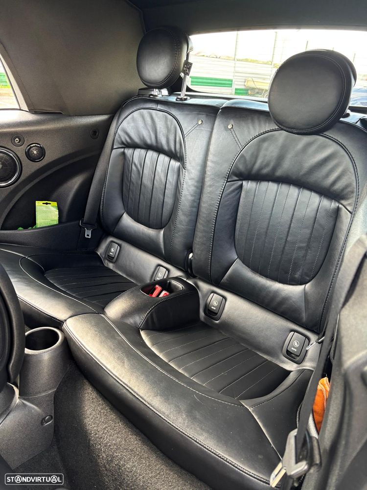 MINI Cabrio John Cooper Works Auto Desportiva - 21