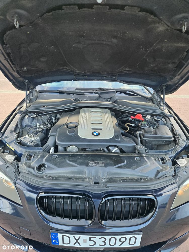 BMW Seria 5 525d - 14