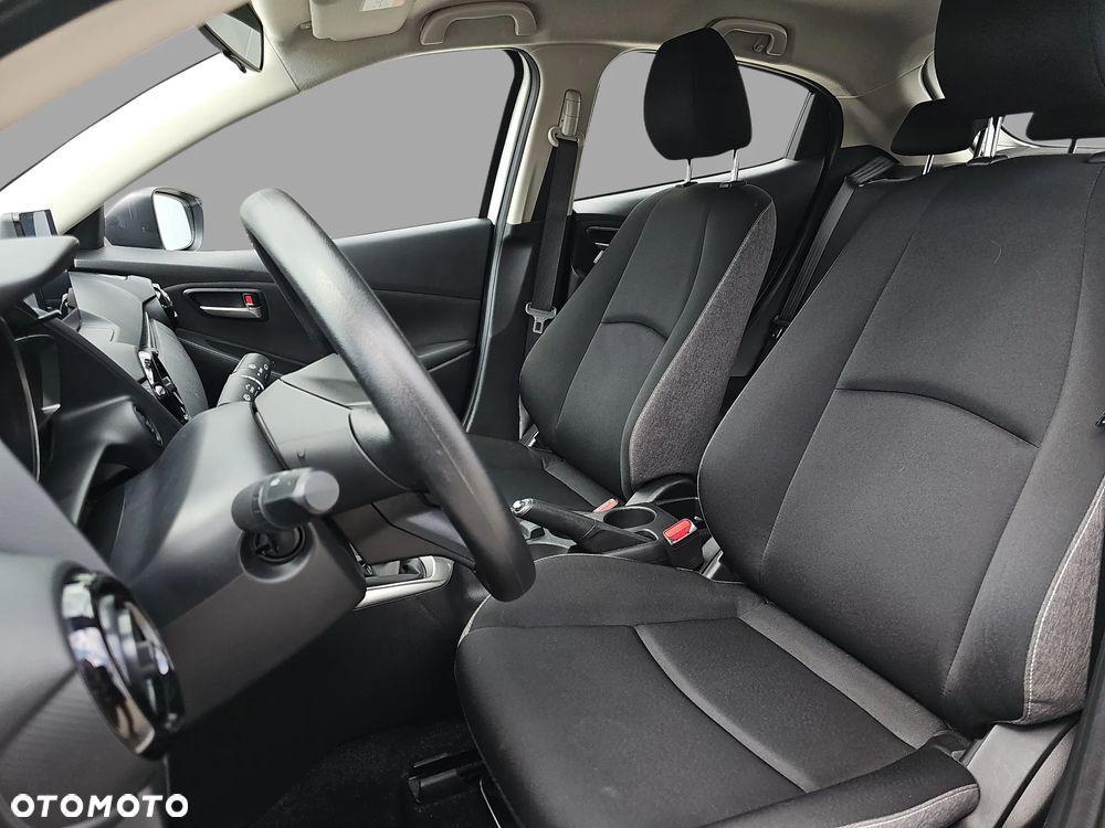 Mazda 2 1.5 Skygo - 11