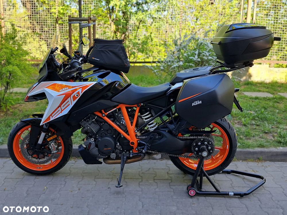 KTM Super Duke - 17