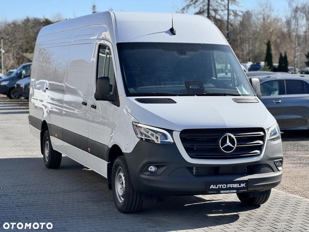 Mercedes-Benz Sprinter - 2