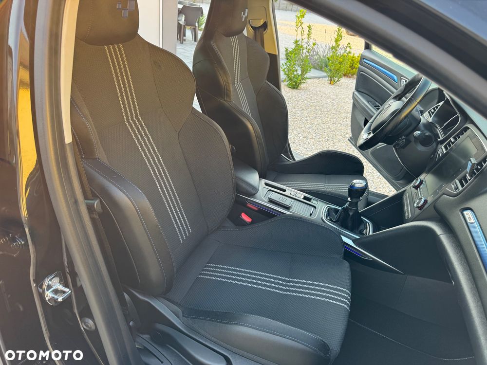 Renault Megane ENERGY TCe 130 GT LINE - 39