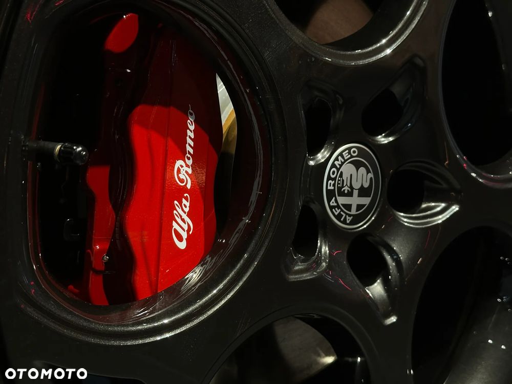 Alfa Romeo Tonale 1.5 T4 GSE mHEV Veloce DCT - 12