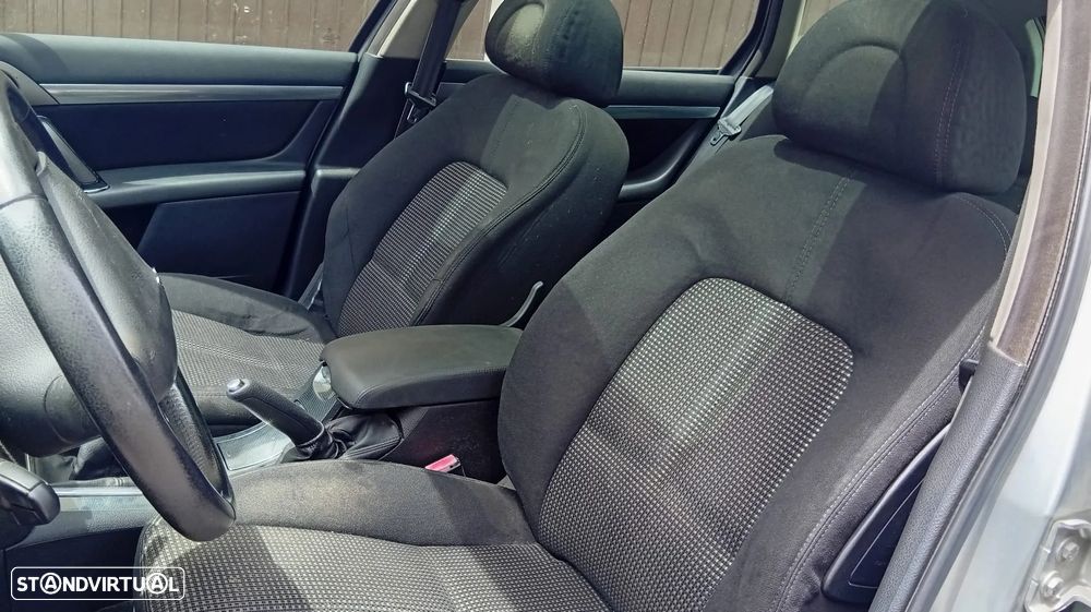 Peugeot 407 1.6 HDi Navteq - 11