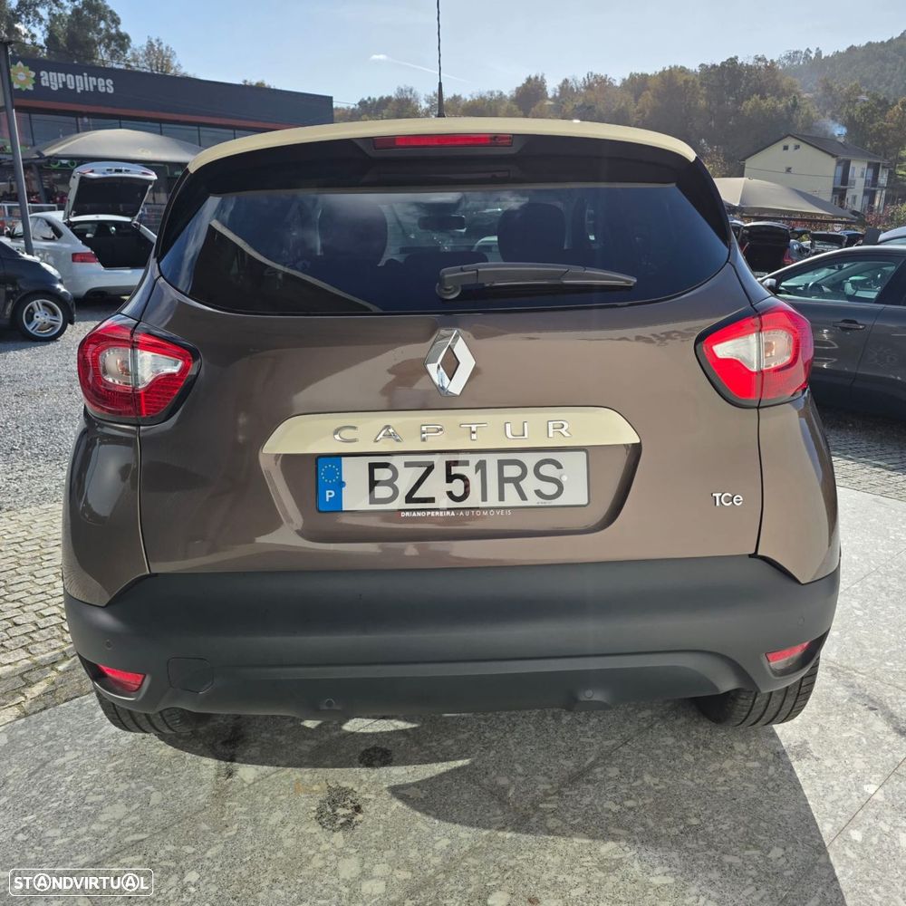 Renault Captur 1.2 TCe Exclusive EDC - 11