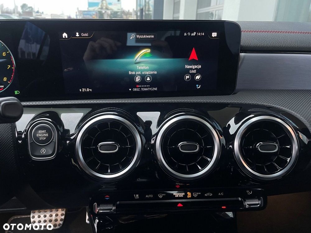 Mercedes-Benz CLA - 16