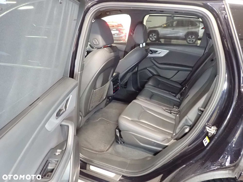 Audi Q7 - 8