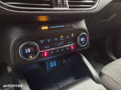 Ford Focus - 11