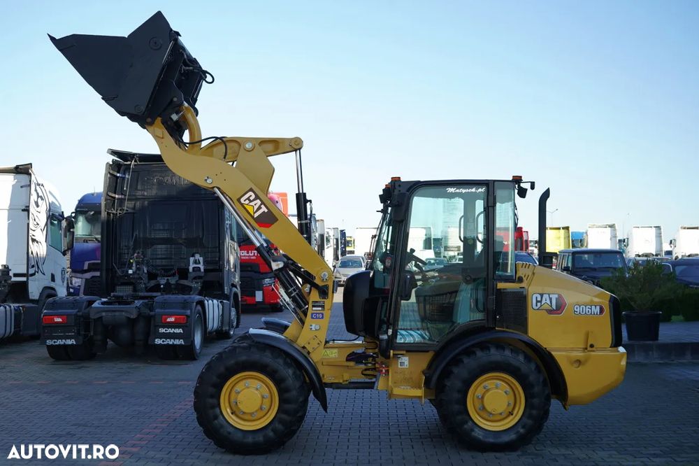 Cat 906M / ÎNCĂRCĂTOR PE ROȚI / 2020 / CUPĂ CU FALCI / - 4