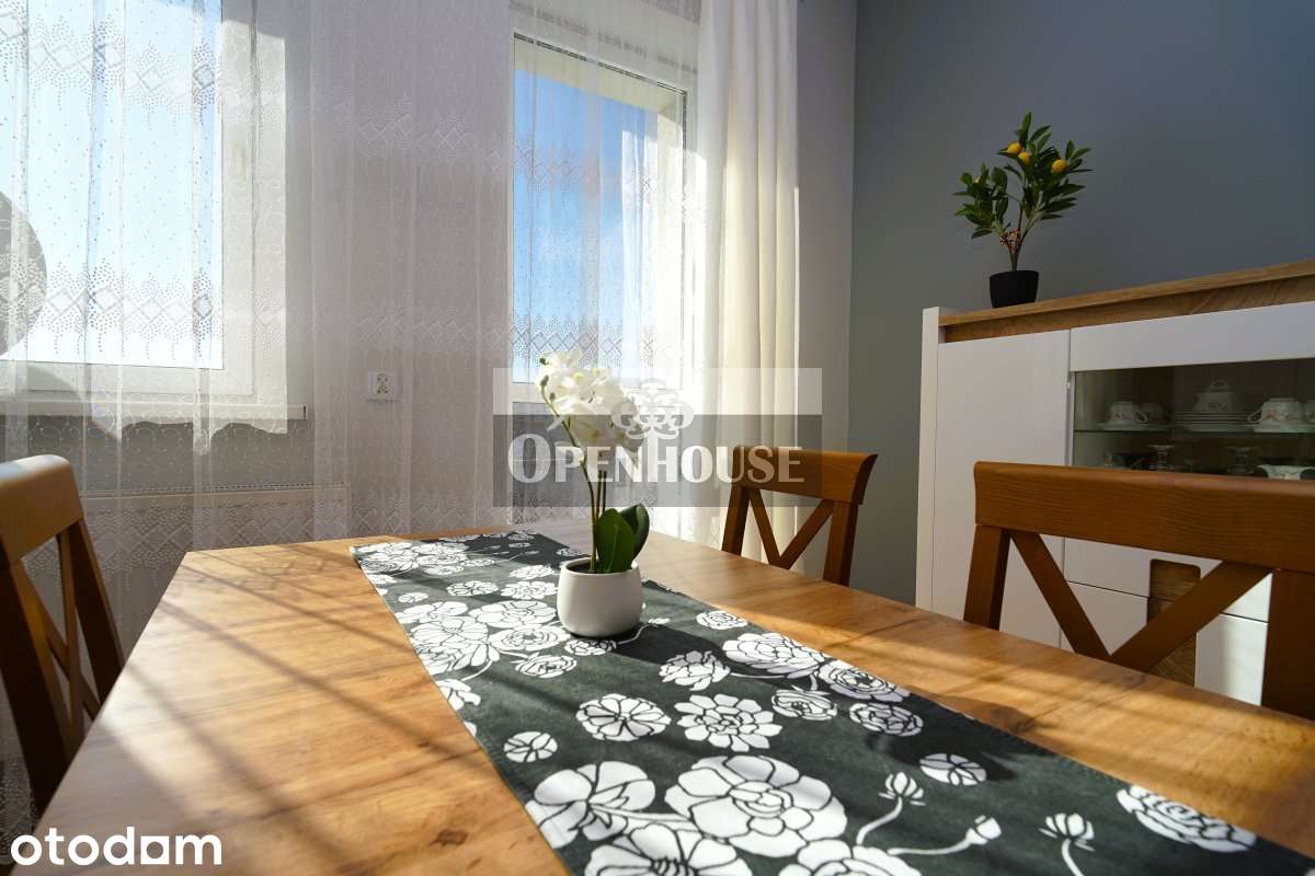 Duży salon, wysoki sufit, balkon - 2 pokoje w Śród