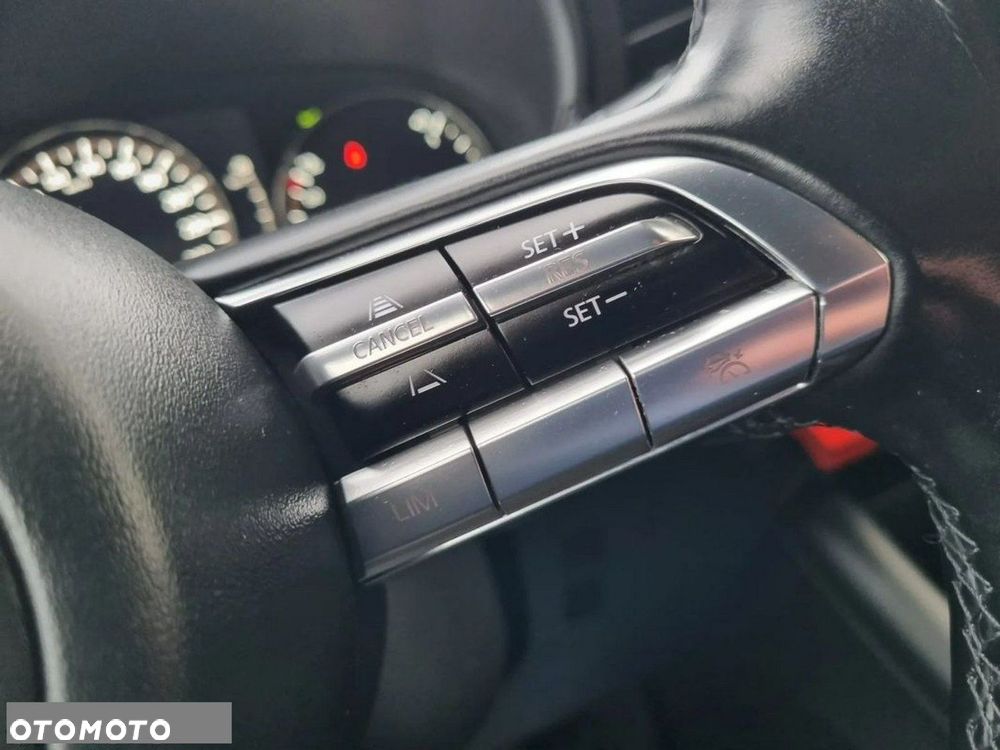 Mazda 3 SKYACTIV-G 2.0 M-Hybrid DRIVE - 17