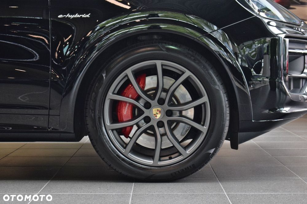 Porsche Cayenne - 23