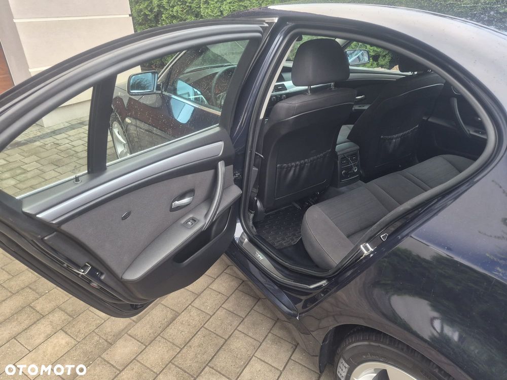 BMW Seria 5 520d - 15