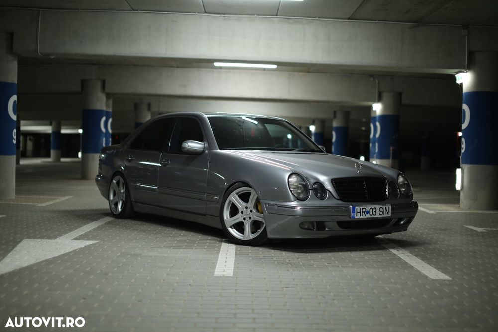 Mercedes-Benz E - 1