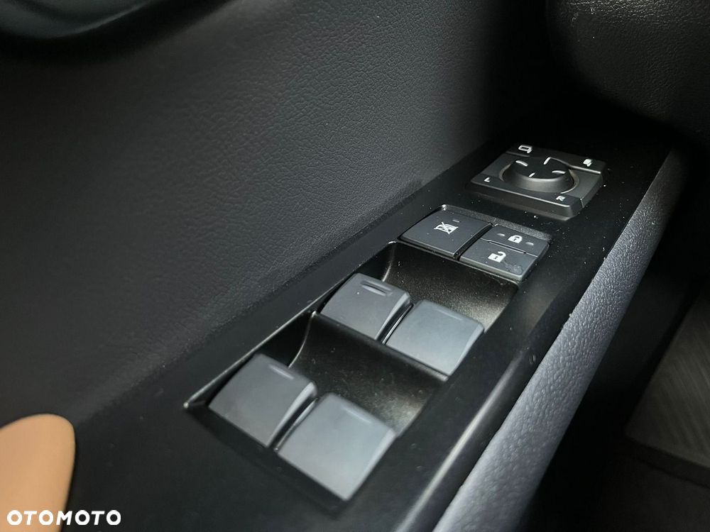 Lexus UX 250h GPF F Sport Design 2WD - 32