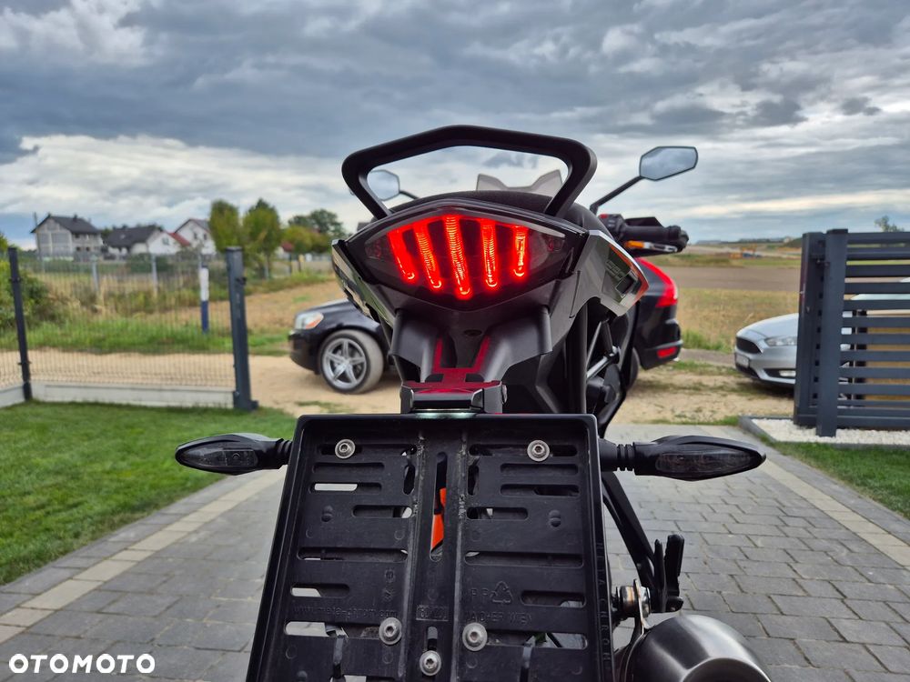 KTM Super Duke - 25