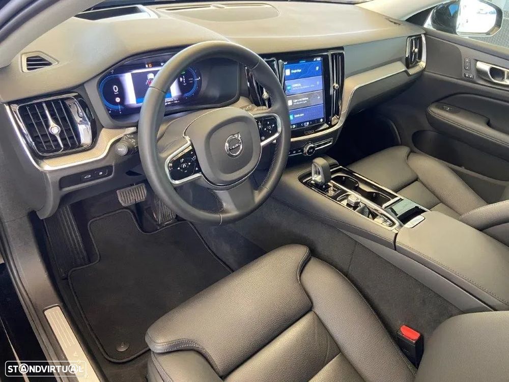 Volvo V60 2.0 T8 AWD TE Plus Dark - 9