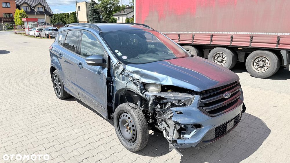 Ford Kuga 1.5 EcoBoost ST-LINE - 2