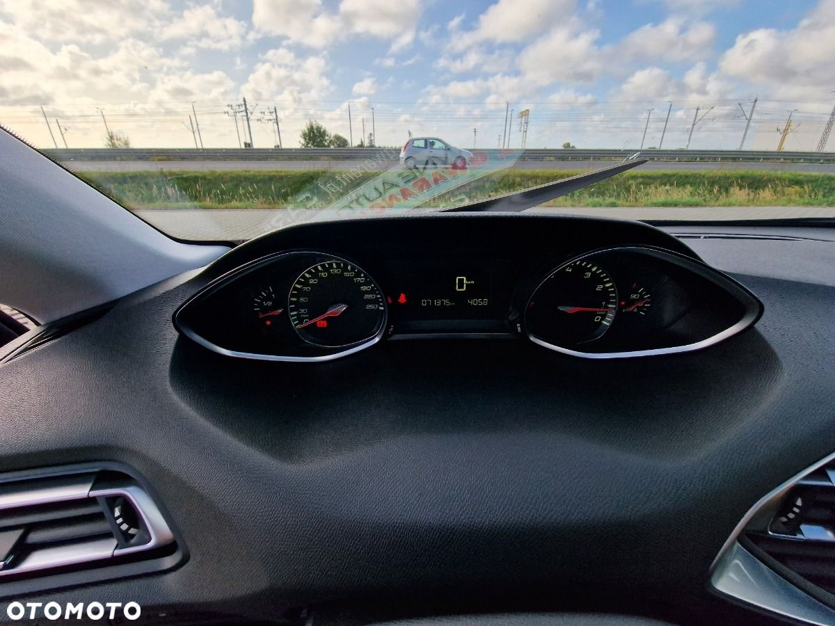Peugeot 308 - 13