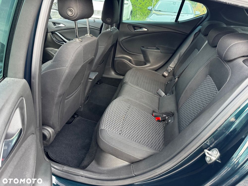 Opel Astra 1.4 Turbo Dynamic - 25