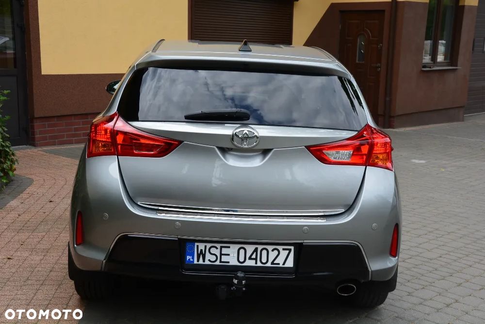 Toyota Auris 1.6 Premium Comfort - 16
