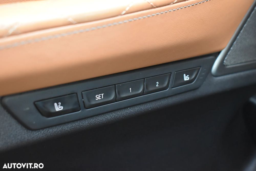 BMW Seria 7 730d xDrive MHEV - 22