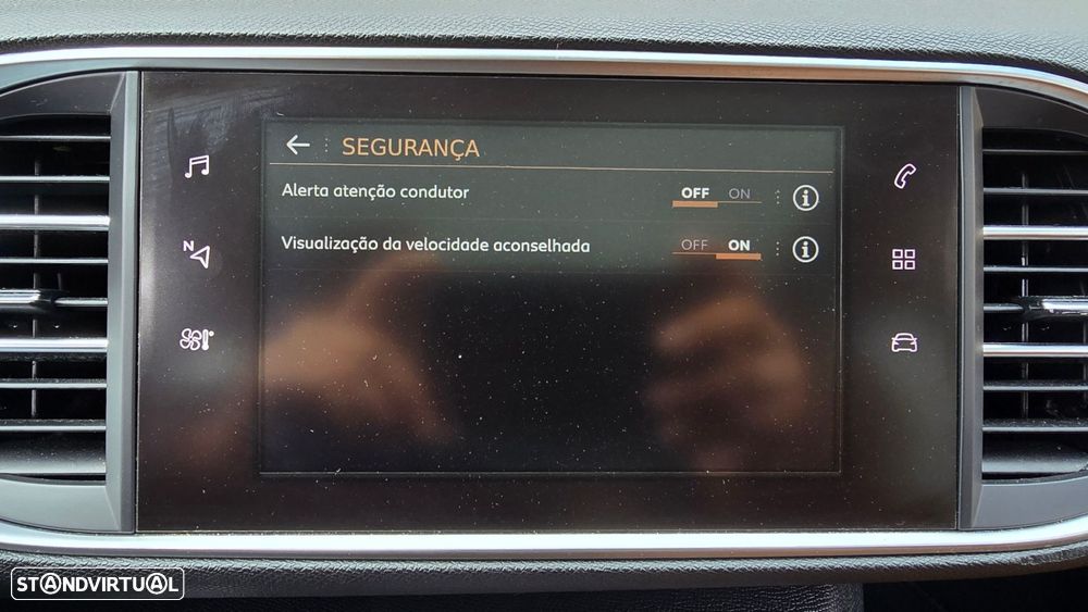 Peugeot 308 SW 1.5 BlueHDi Allure - 26