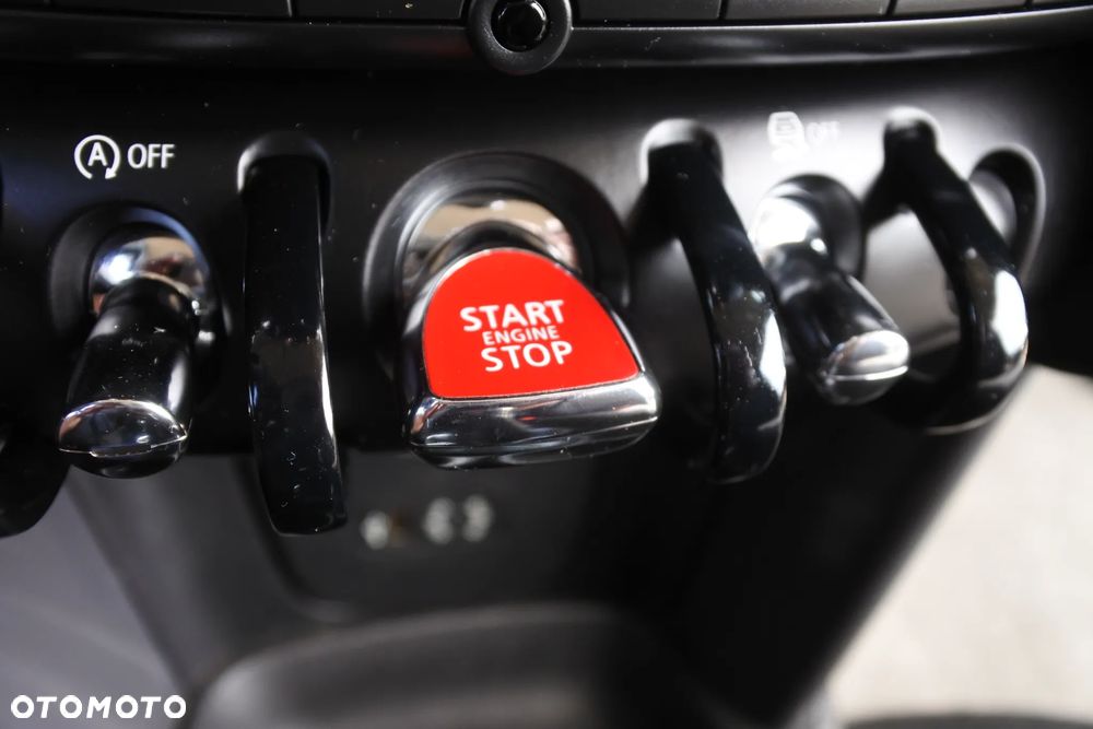 MINI Cooper John Works Trim - 19