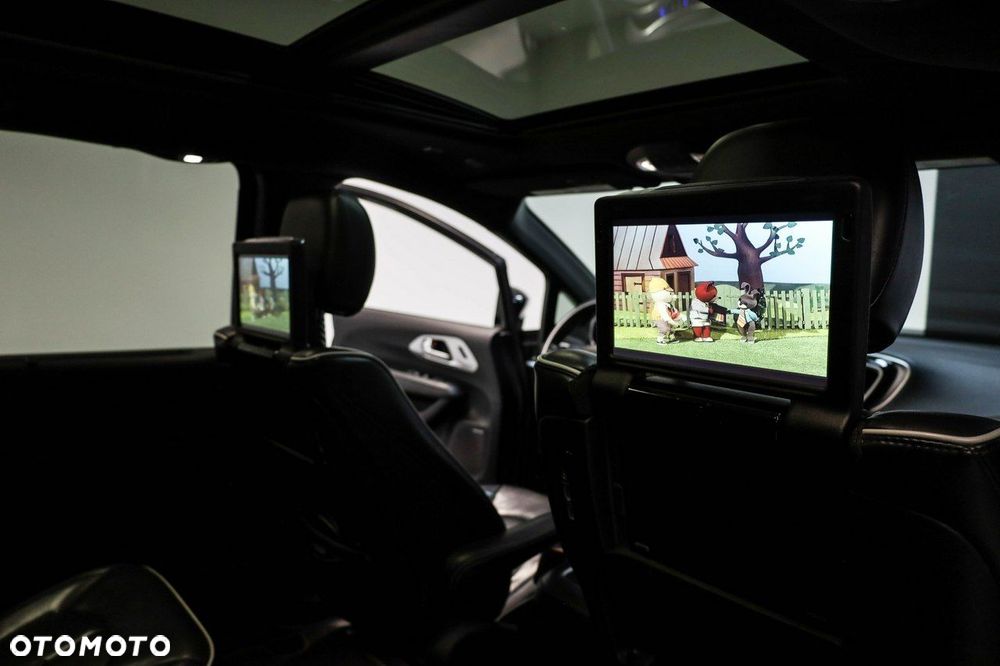 Chrysler Pacifica - 26