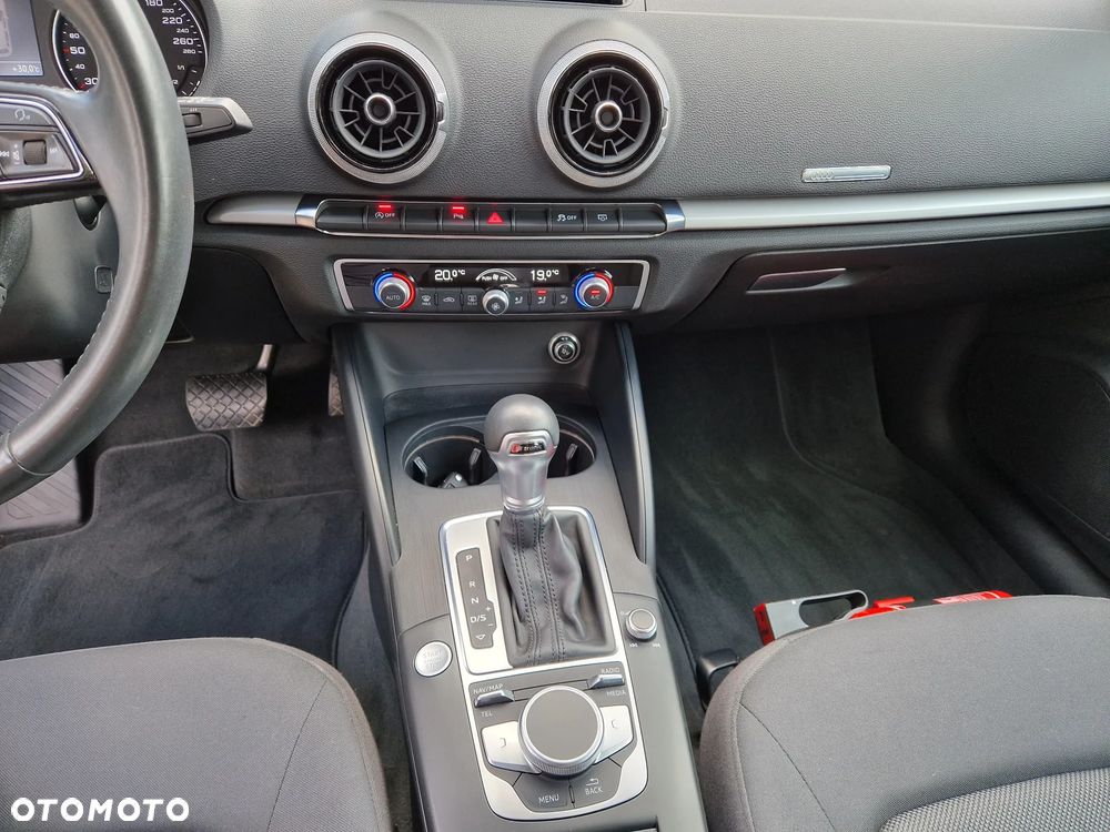 Audi A3 Sportback - 31