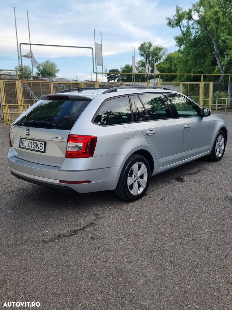 Skoda Octavia 2.0 TDI DSG Tour - 8