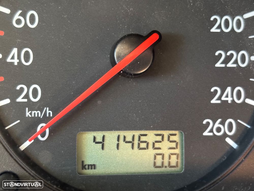 VW Passat Variant - 22