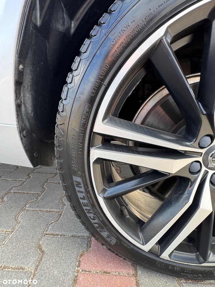 Volvo XC 60 T6 AWD R-Design - 22